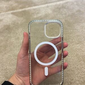Apple Clear MagSafe Case